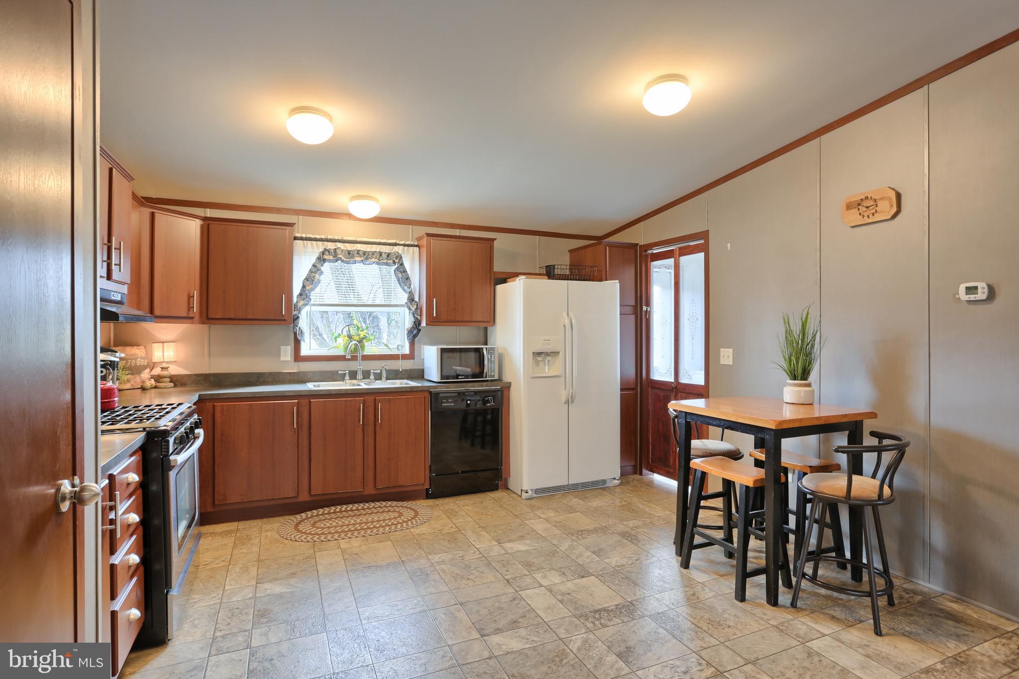 308 Covered Bridge Road Pine Grove, PA 17963 - Photo 11 of 31 Gallery Image 11