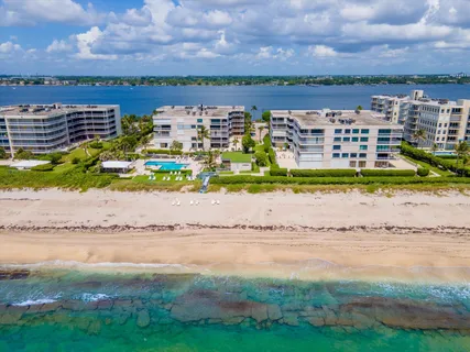 a view of a lake and a yard