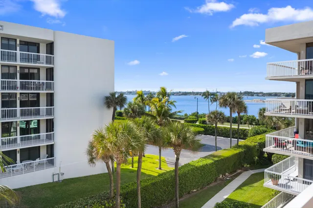 $1,159,000 | 3250 South Ocean Boulevard, Unit 401S, Palm Beach, FL 33480