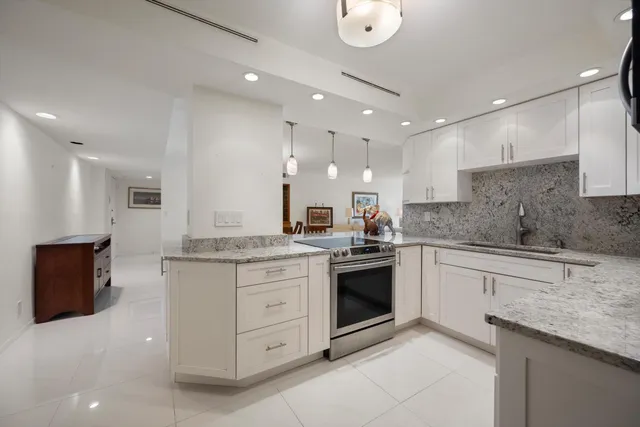 $1,159,000 | 3250 South Ocean Boulevard, Unit 401S, Palm Beach, FL 33480