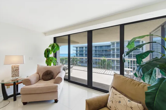 $1,159,000 | 3250 South Ocean Boulevard, Unit 401S, Palm Beach, FL 33480