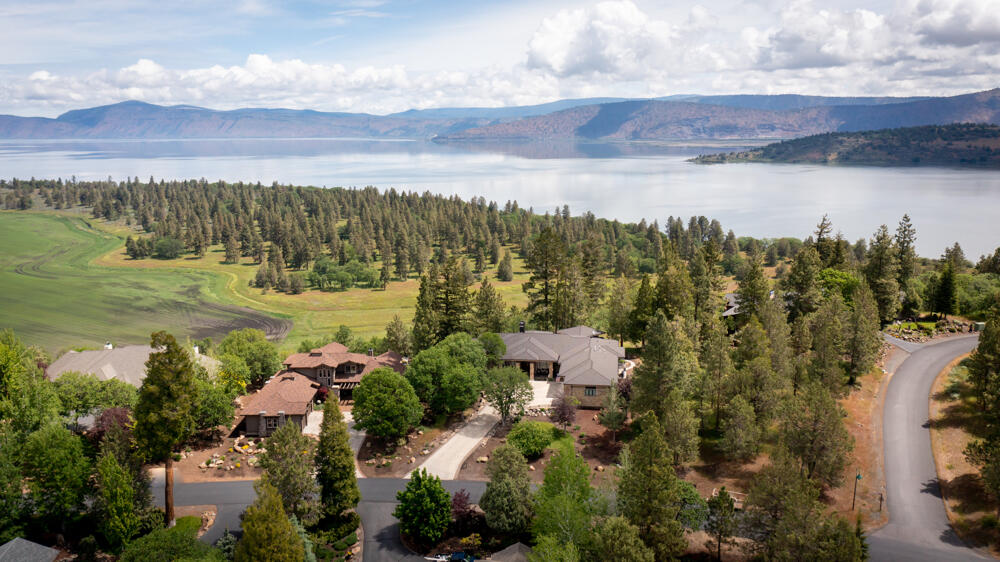 11025 Kestrel Road Klamath Falls, OR 97601 - Photo 71 of 79 11025KestrelRd.-Aerial-8