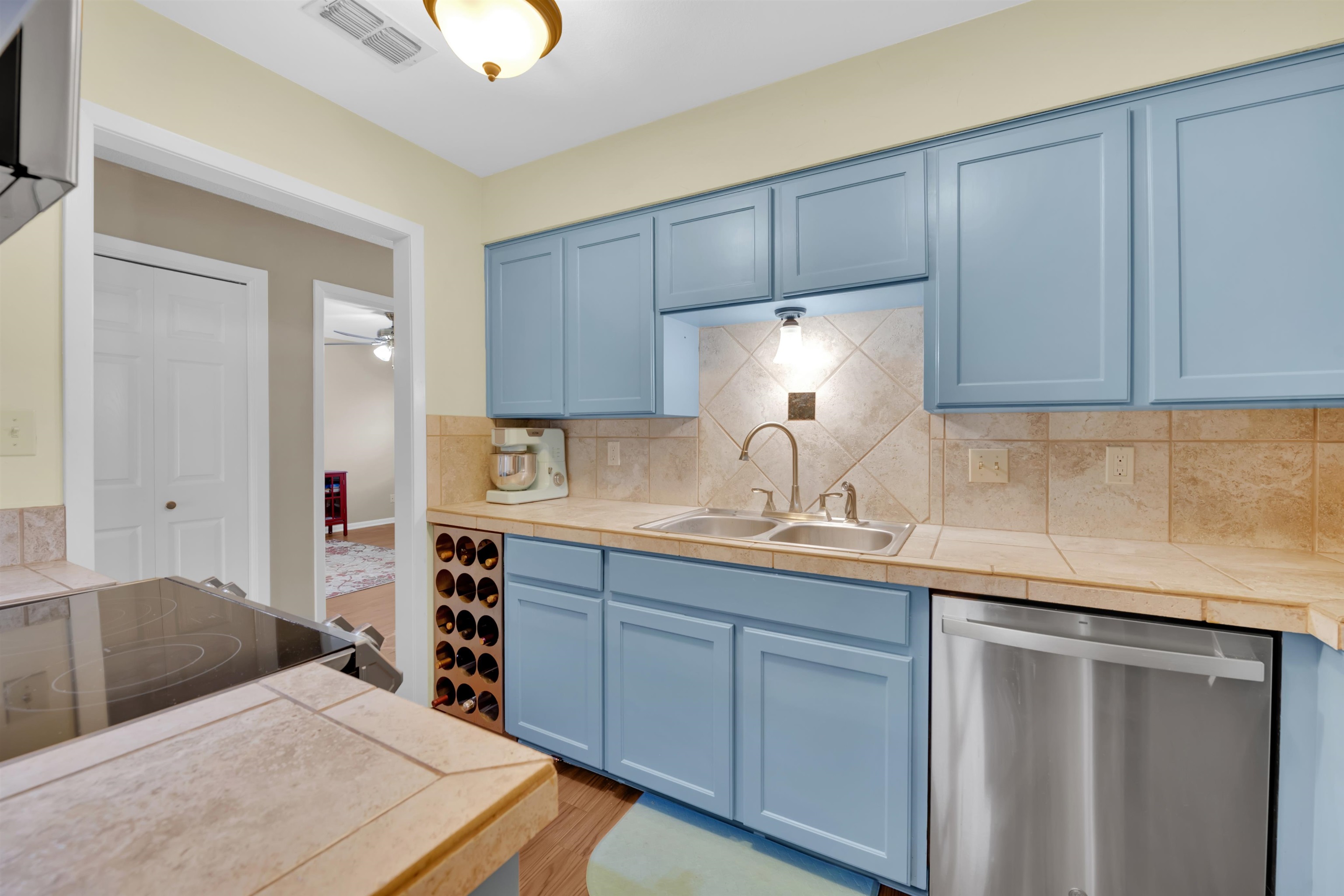 1201 Ranch Road 1431 Marble Falls, TX 78654 - Photo 8 of 23