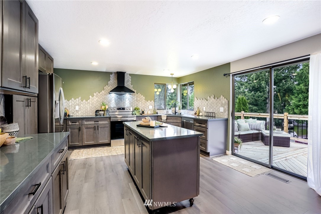 22022 2nd Place West Bothell, WA 98021 - Photo 11 of 39
