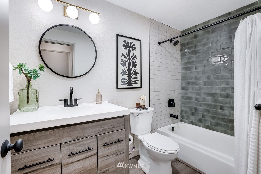22022 2nd Place West Bothell, WA 98021 - Photo 23 of 39