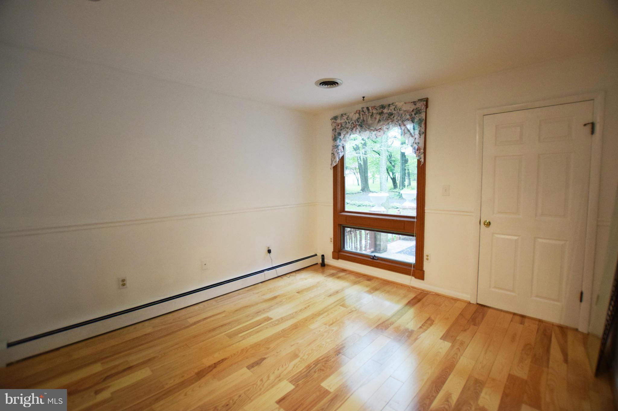 4551 Ten Oaks Road Dayton, MD 21036 - Photo 23 of 30 Bedroom 3