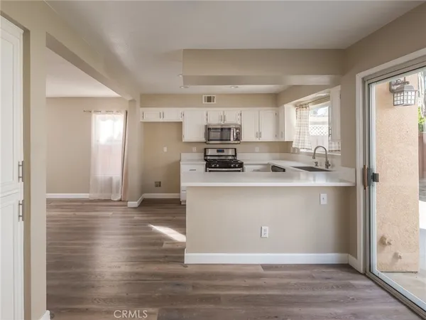 $3,300 | 43465 Corte Barbaste, Temecula, CA 92592