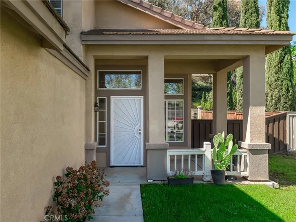 $3,300 | 43465 Corte Barbaste, Temecula, CA 92592