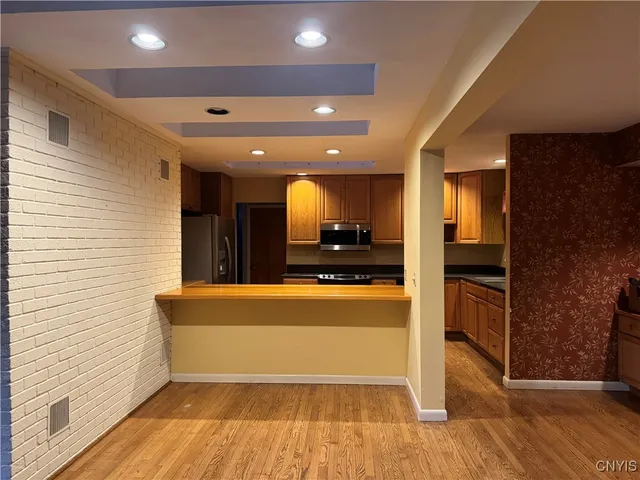 $375,000 | 10 East Lake Road, Hamilton, NY 13346