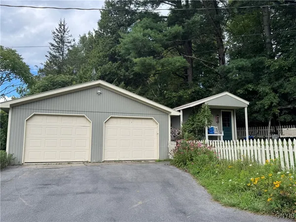$389,000 | 10 East Lake Road, Hamilton, NY 13346