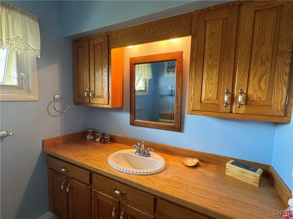 $389,000 | 10 East Lake Road, Hamilton, NY 13346