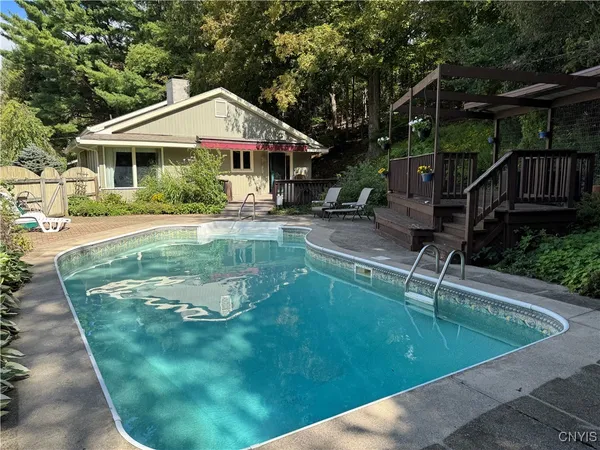 $389,000 | 10 East Lake Road, Hamilton, NY 13346