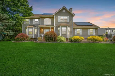 $619,000 | 36 Lexington Drive, Newburgh, NY 12550