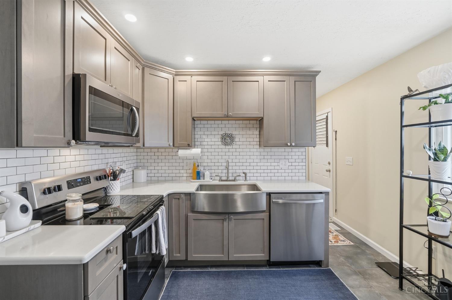 11639 Hanover Road Forest Park, OH 45240 - Photo 14 of 54