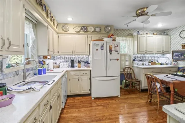 $275,000 | 800 Manor Road, Independence, MO 64055