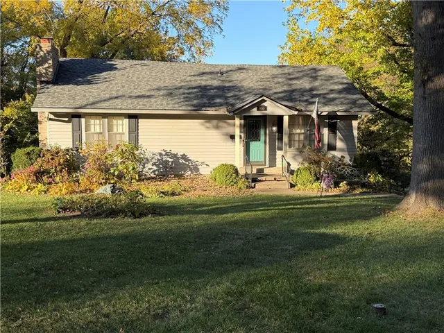$275,000 | 800 Manor Road, Independence, MO 64055