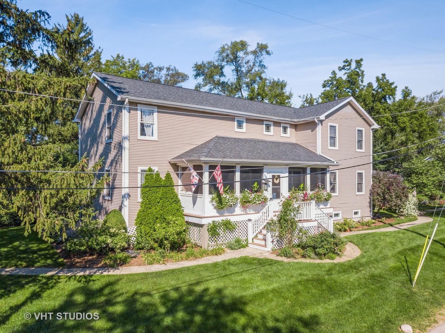118 Waverly Road Barrington, IL 60010 - Photo 2 of 40
