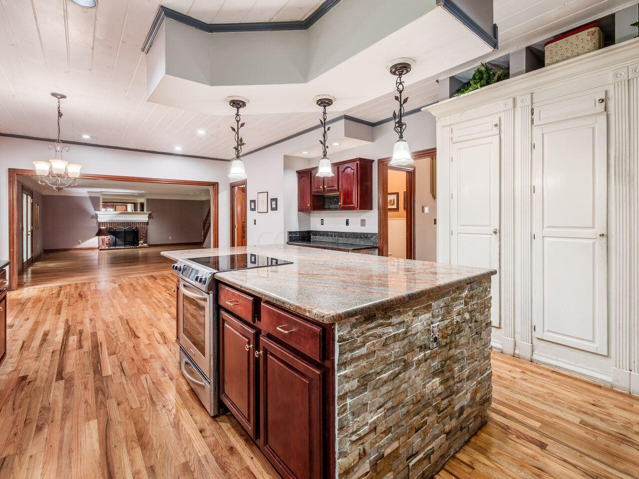 6710 Duffy Road Delaware, OH 43015 - Photo 16 of 40 C_-_6710_Duffy_016