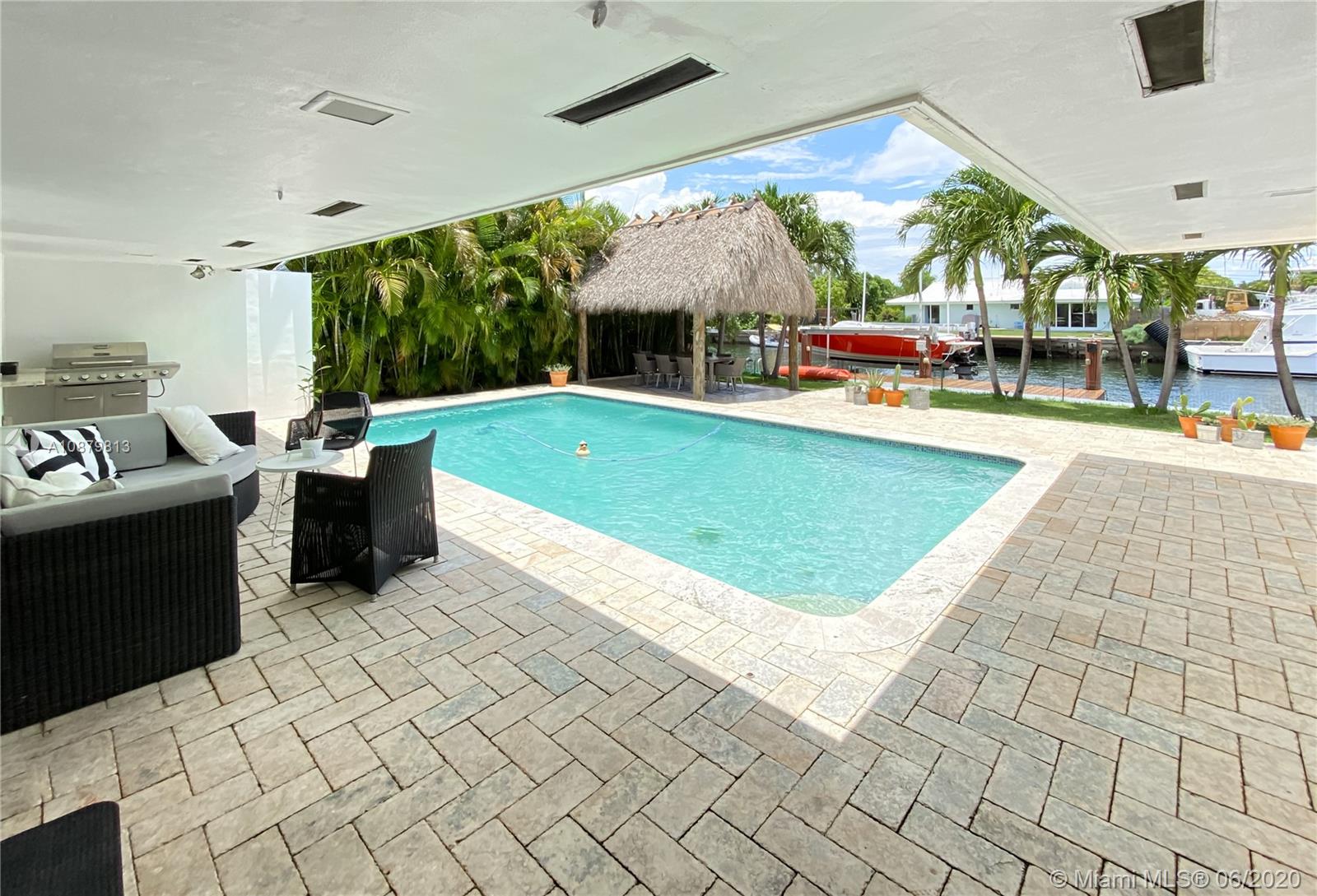 2065 Northeast 121st Road North Miami, FL 33181 - Photo 17 of 25 Gallery Image 17
