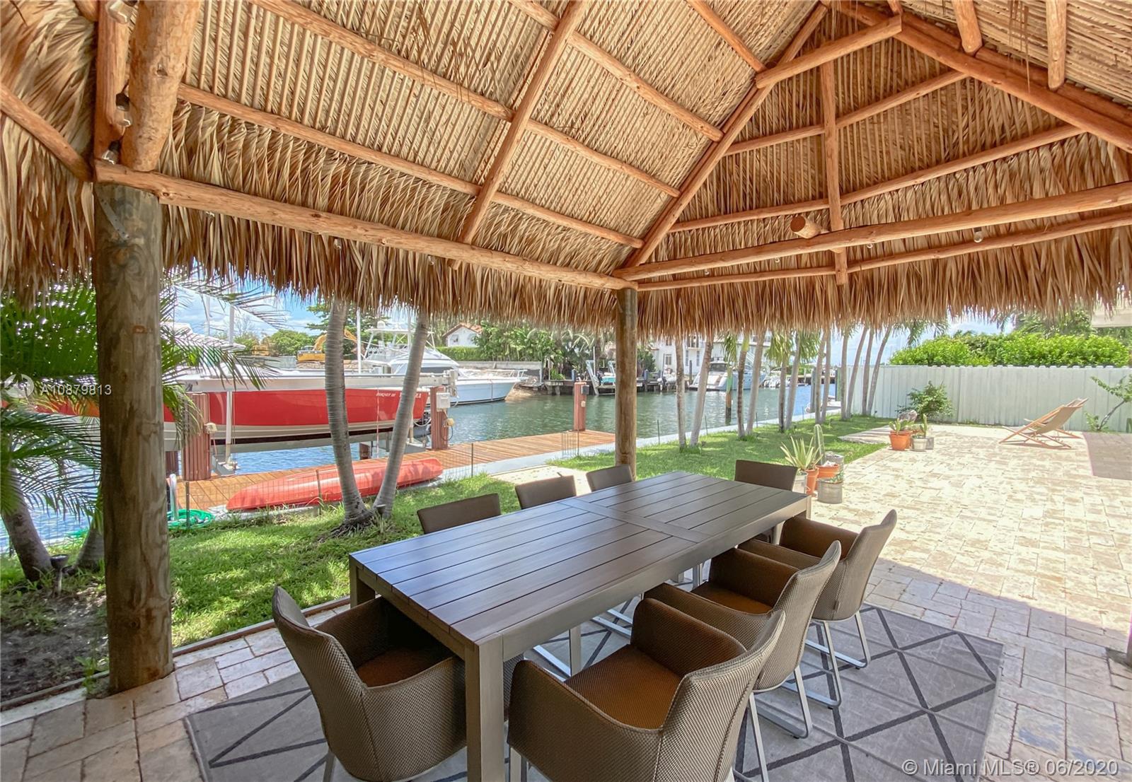 2065 Northeast 121st Road North Miami, FL 33181 - Photo 19 of 25 Gallery Image 19