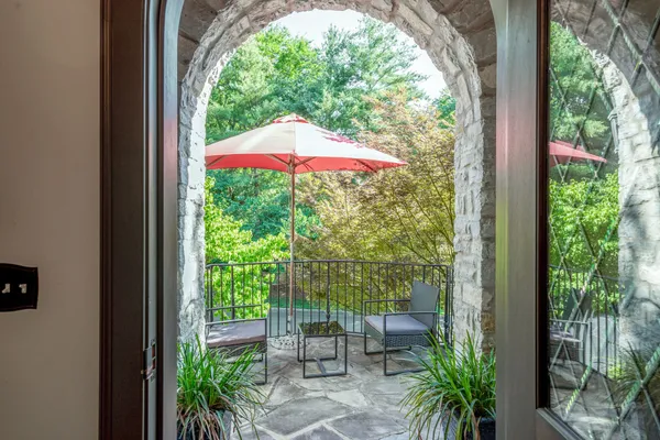 $15,000 | 55 Whitworth Boulevard, Nashville, TN 37205