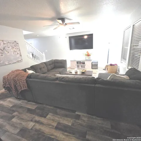 $261,900 | 10015 Del Lago Court, San Antonio, TX 78245