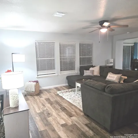 $261,900 | 10015 Del Lago Court, San Antonio, TX 78245