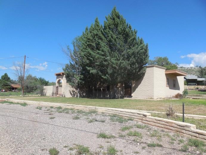 4220 East Sioux Way Rimrock, AZ 86335 - Photo 8 of 20 Front
