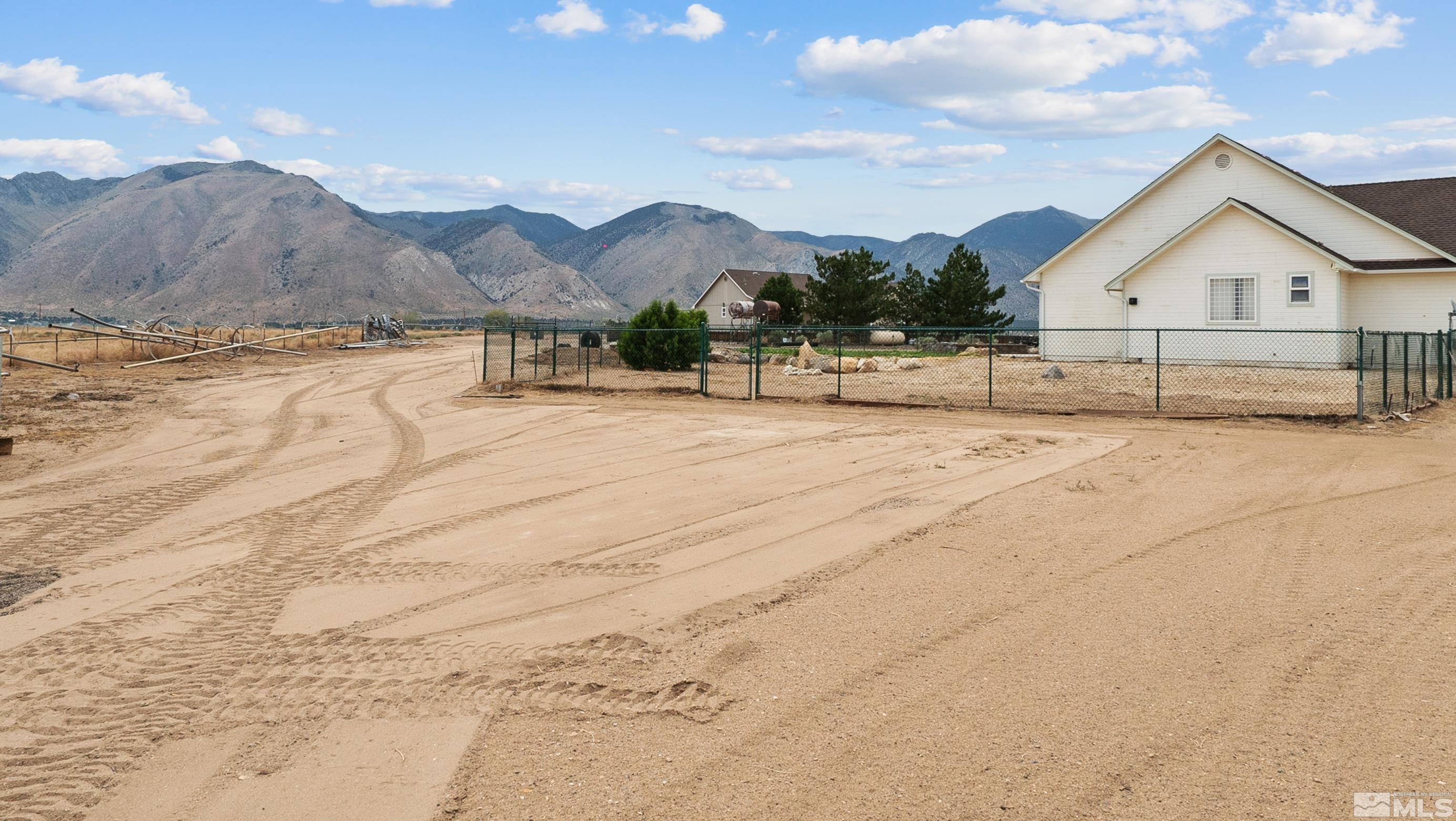 23 Hawk View Road Wellington, NV 89444 - Photo 27 of 36 Photo 28
