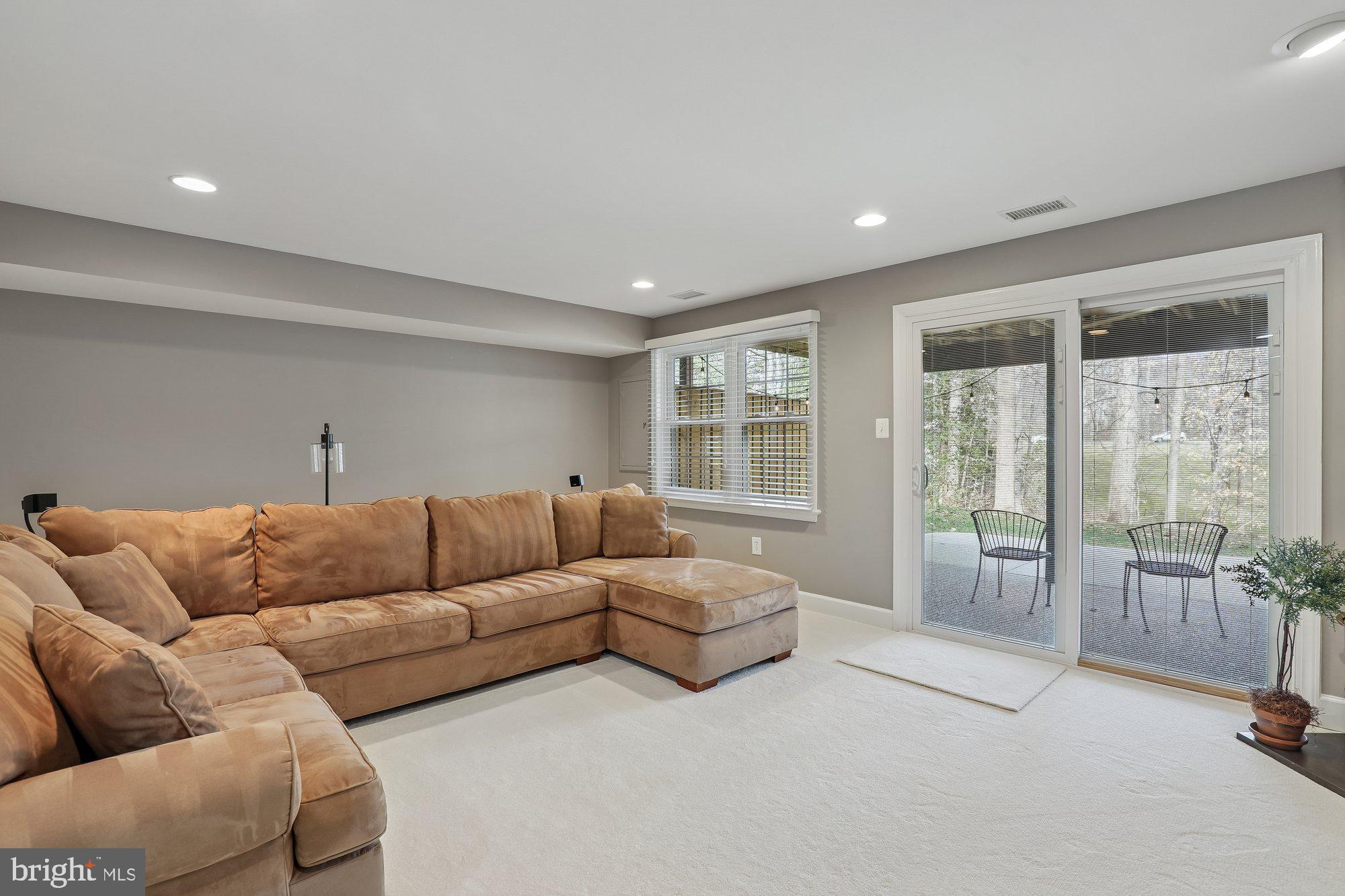 8019 Galla Knoll Circle Springfield, VA 22153 - Photo 44 of 52 Family Room