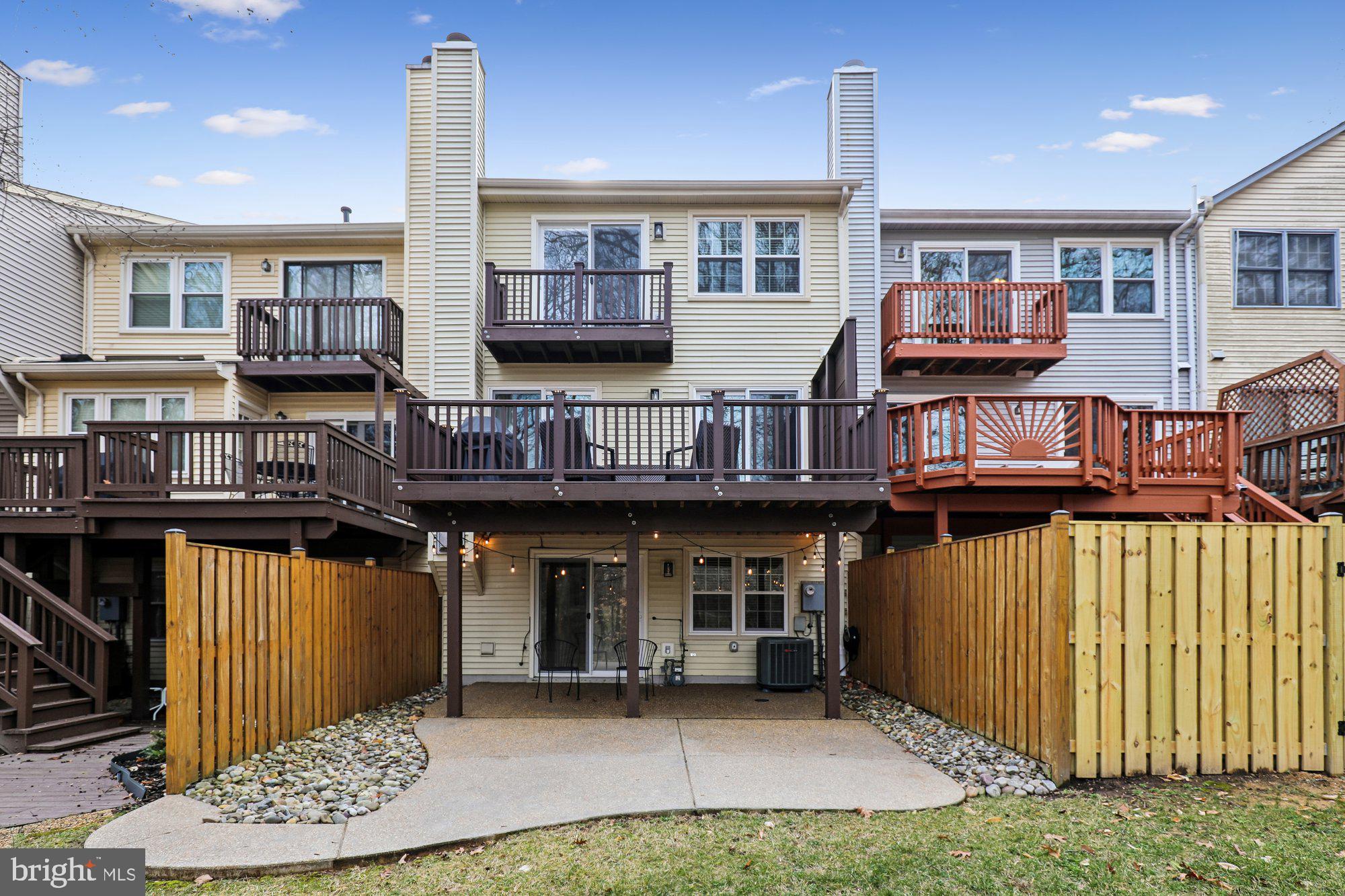 8019 Galla Knoll Circle Springfield, VA 22153 - Photo 48 of 52 Back Elevation