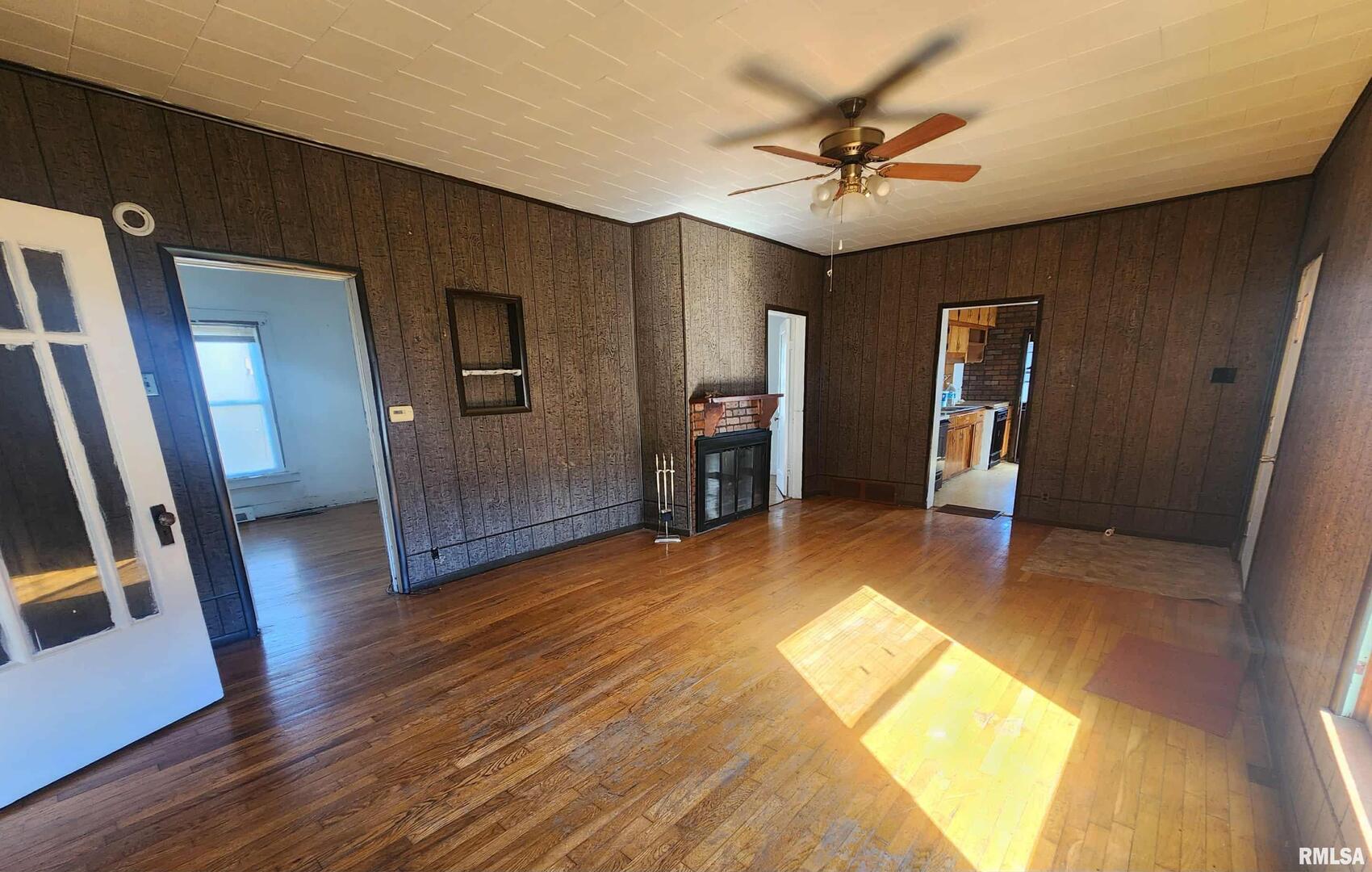 202 North Victor Street Christopher, IL 62822 - Photo 9 of 23