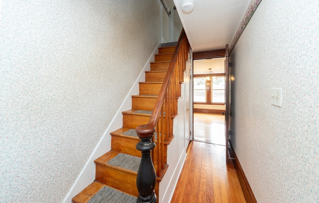 11 Pleasant Street Clinton, MA 01510 - Photo 23 of 39 Gallery Image 23