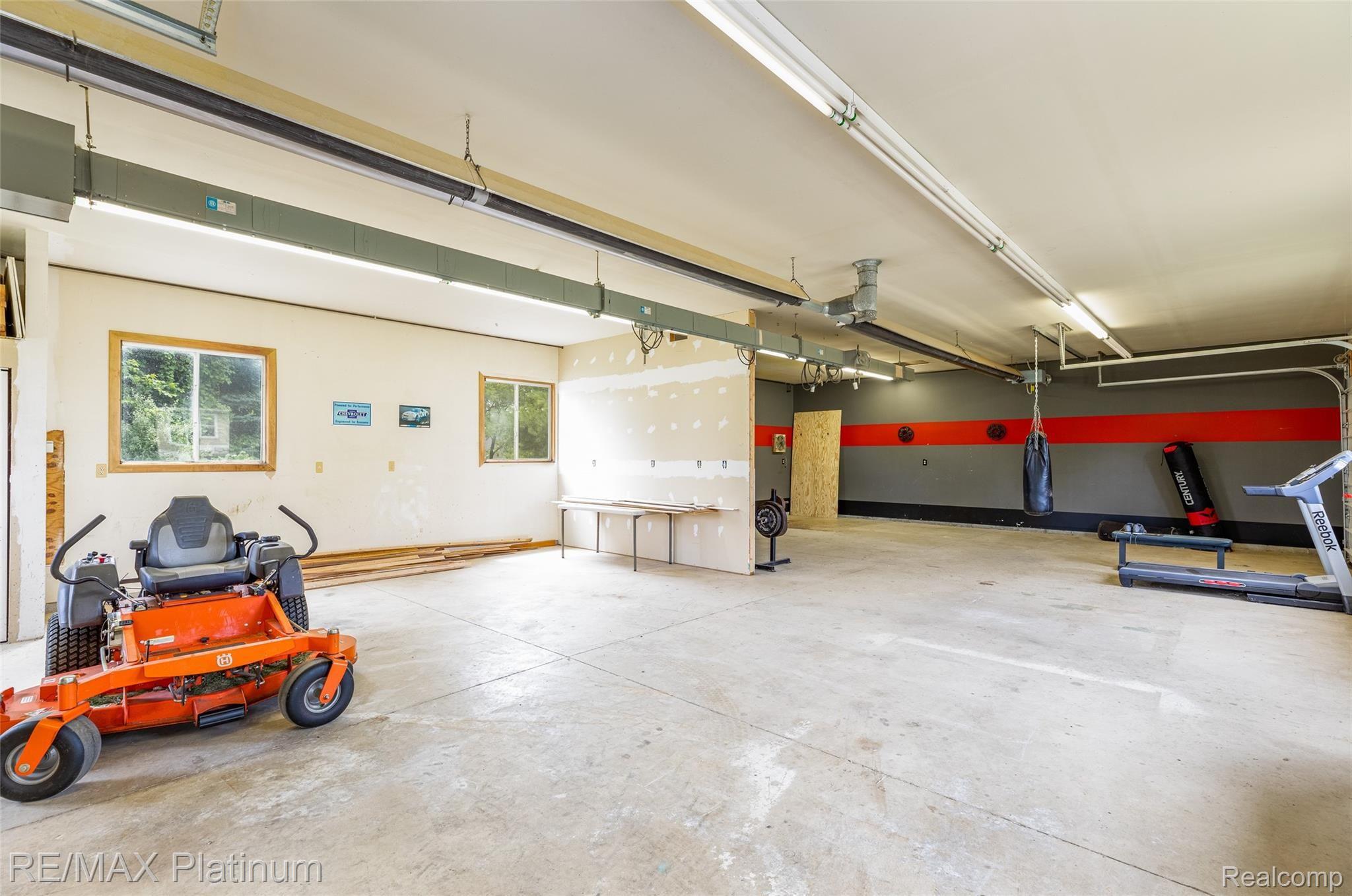 593 North Hacker Road Howell, MI 48843 - Photo 36 of 48 The ultimate man's cave!