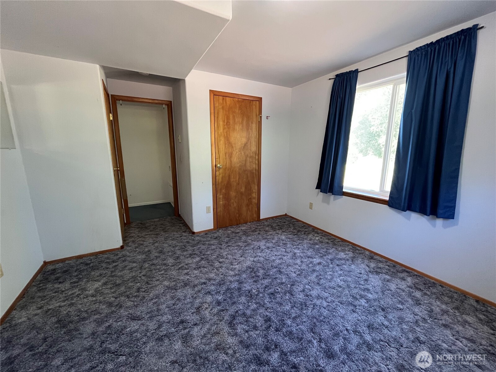 80 Southeast Channel Point Road Shelton, WA 98584 - Photo 15 of 26 a view of an empty room and window