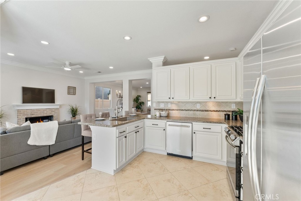 27 Feldspar Way Rancho Santa Margarita, CA 92688 - Photo 11 of 74