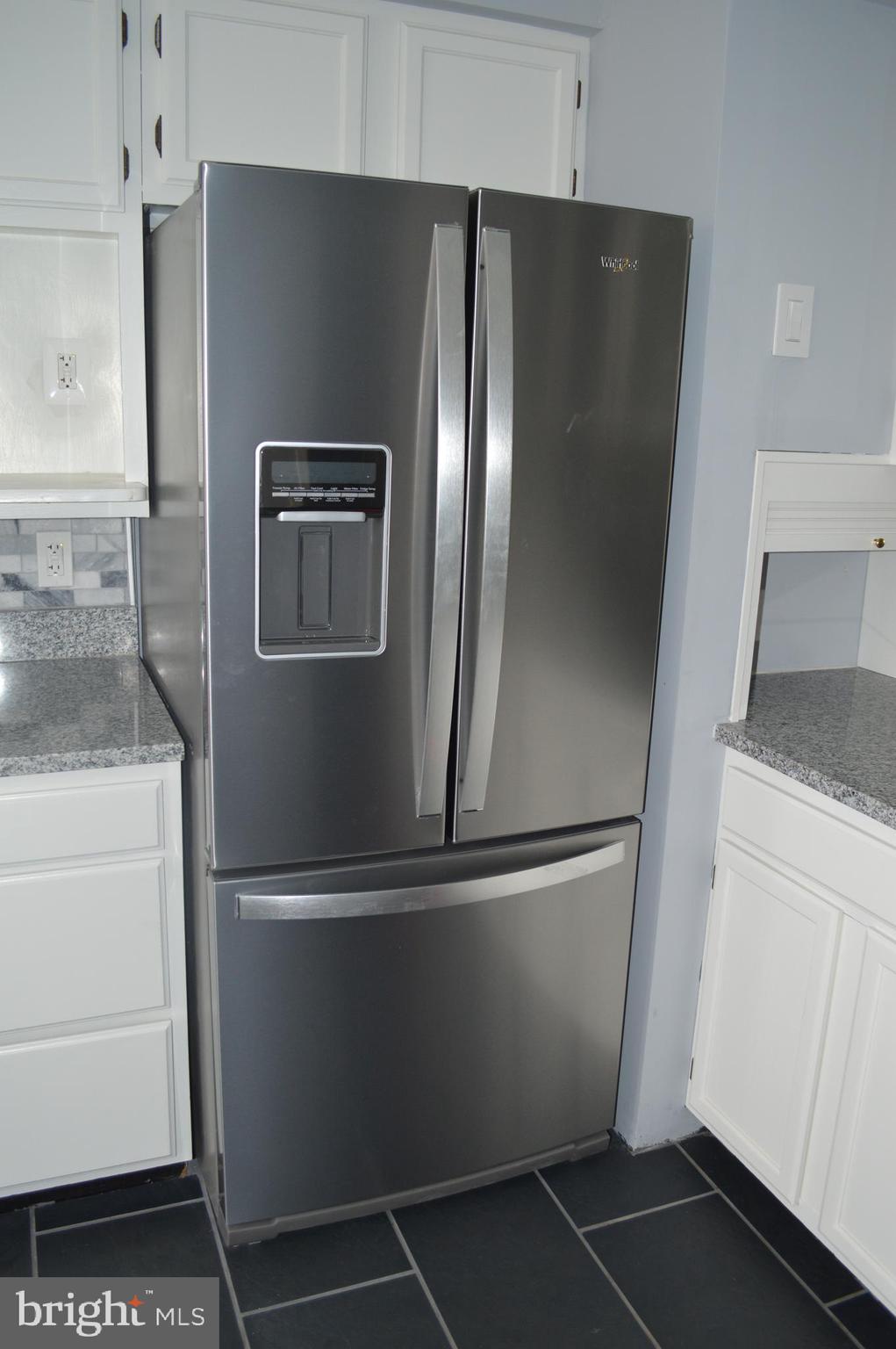 8102 Del Haven Road Dundalk, MD 21222 - Photo 11 of 39 Gallery Image 11