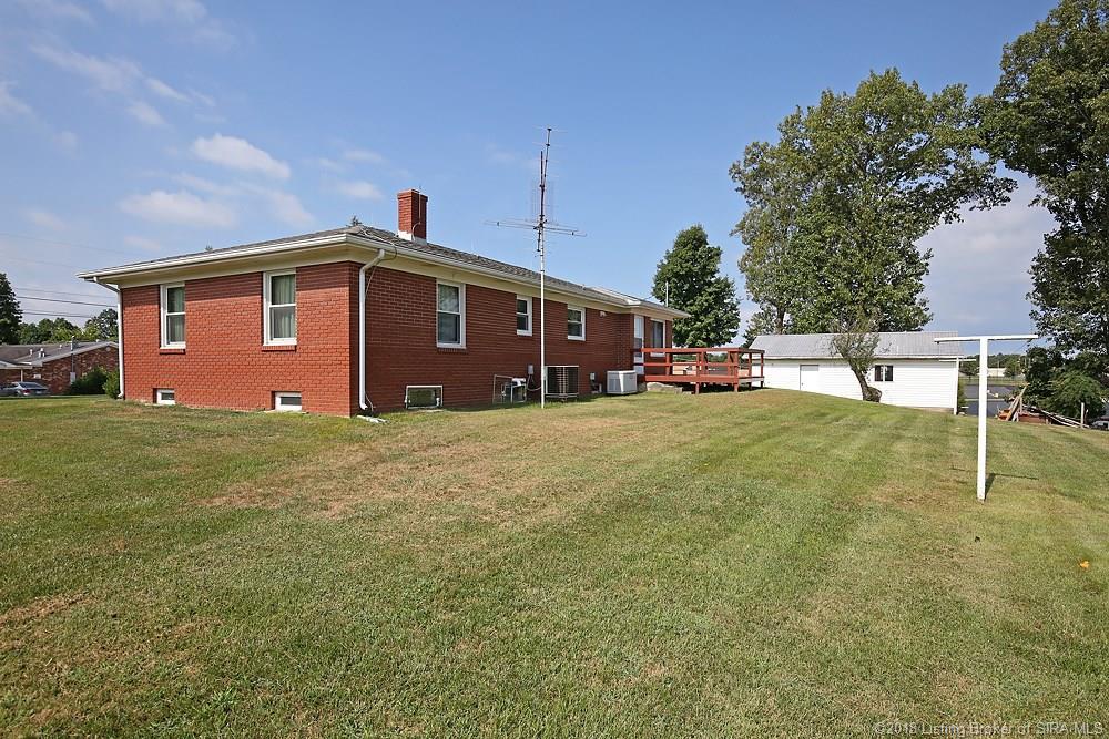 530 Country Club Road Northeast Corydon, IN 47112 - Photo 7 of 36 Gallery Image 7