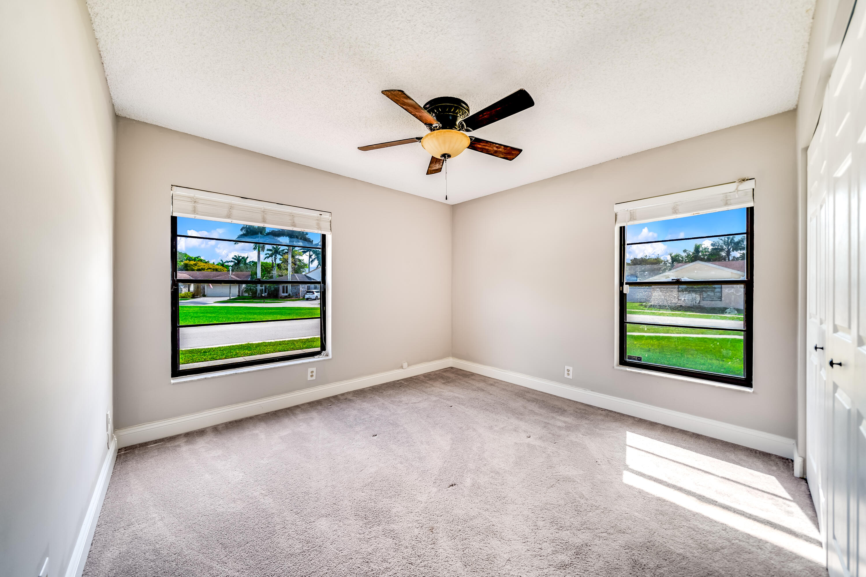 21121 Woodspring Avenue Boca Raton, FL 33428 - Photo 30 of 52 JOY07885