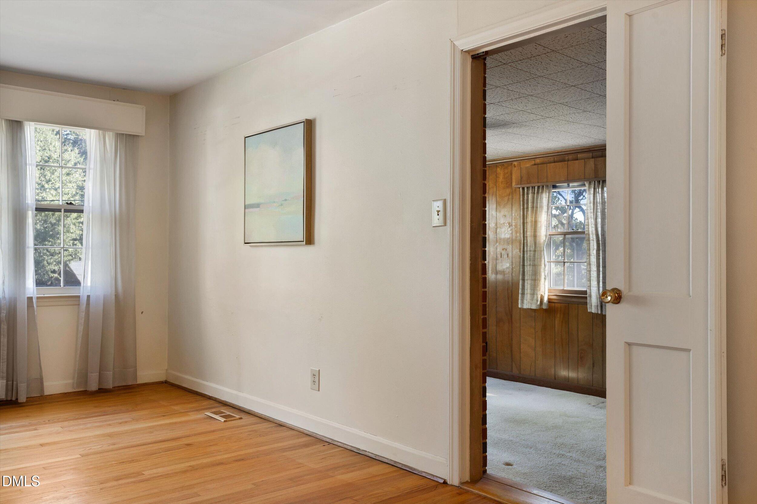 3413 Redbud Lane Raleigh, NC 27607 - Photo 10 of 33 10