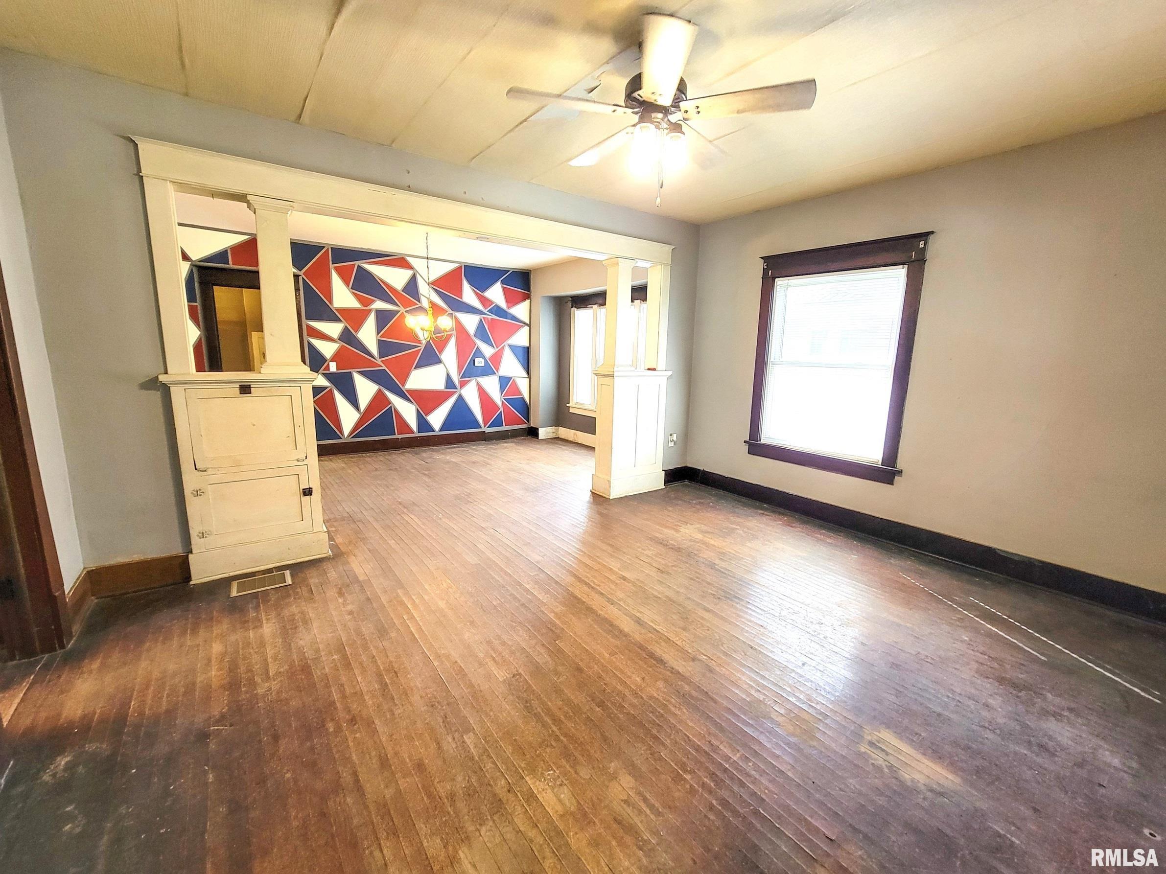 437 South Main Street Flora, IL 62839 - Photo 14 of 96