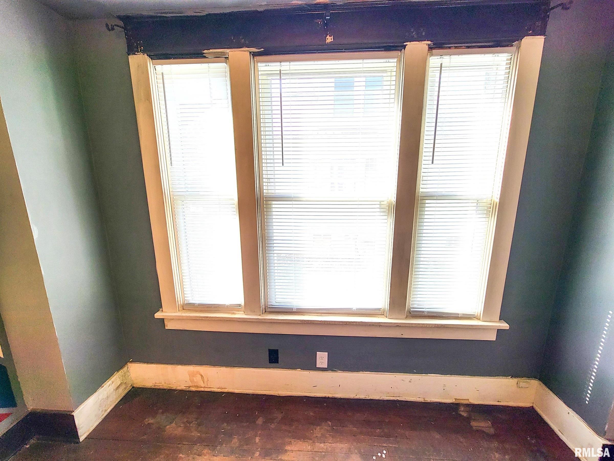 437 South Main Street Flora, IL 62839 - Photo 18 of 96