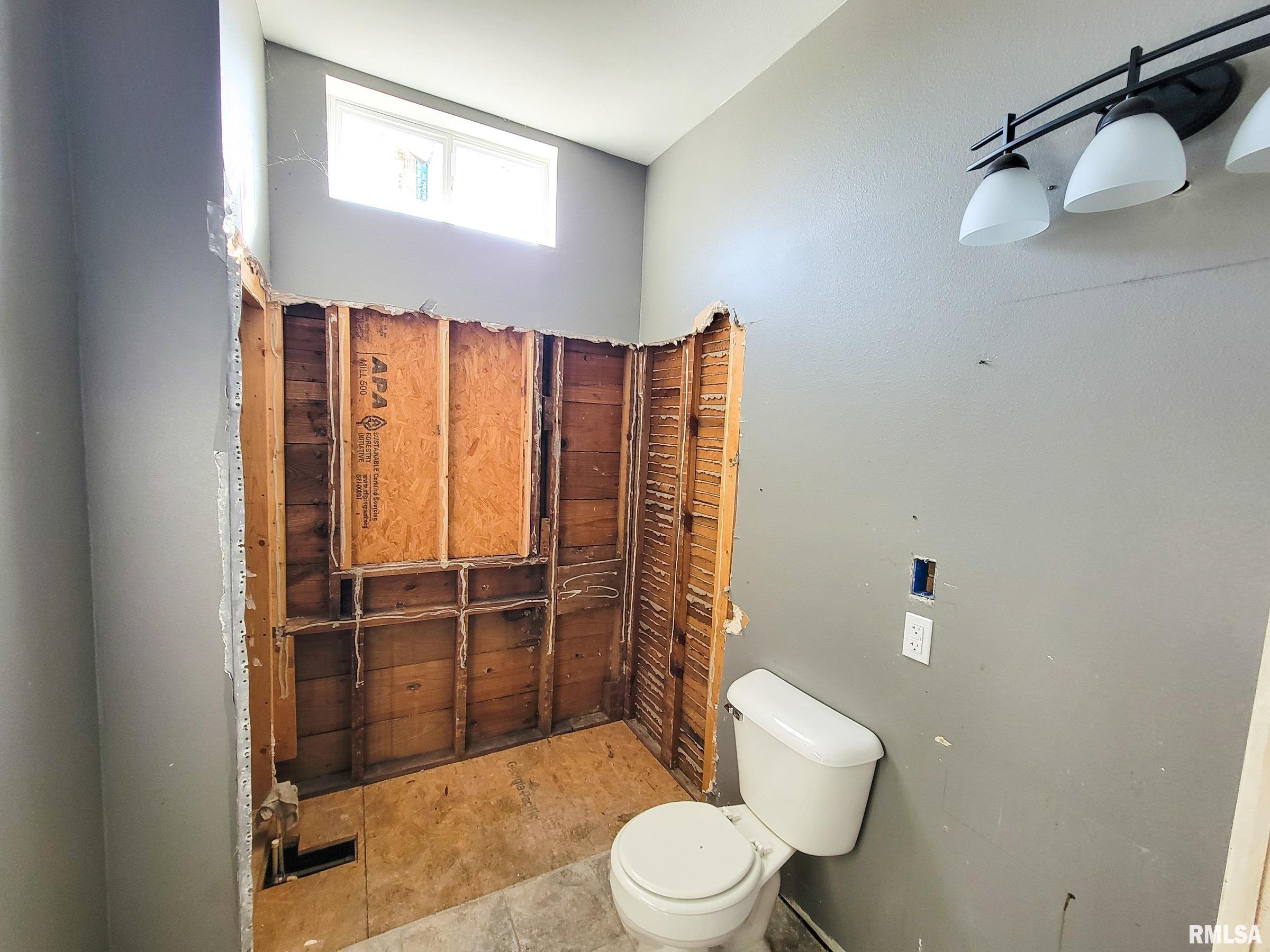 437 South Main Street Flora, IL 62839 - Photo 47 of 96