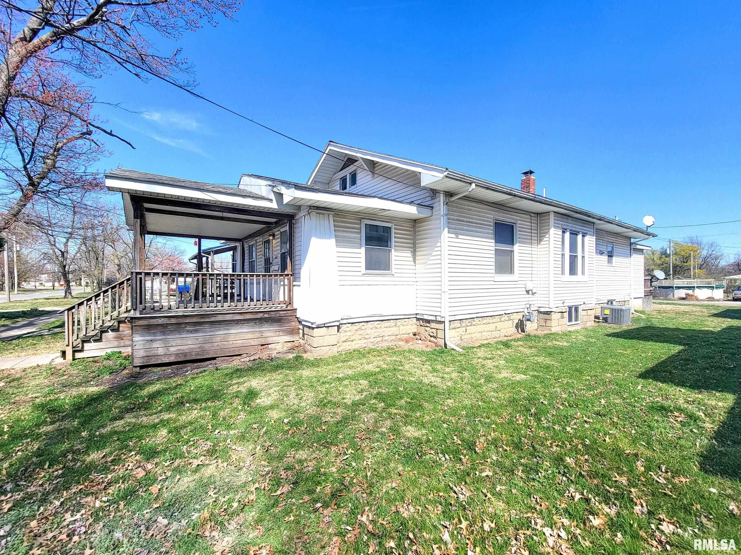 437 South Main Street Flora, IL 62839 - Photo 5 of 96