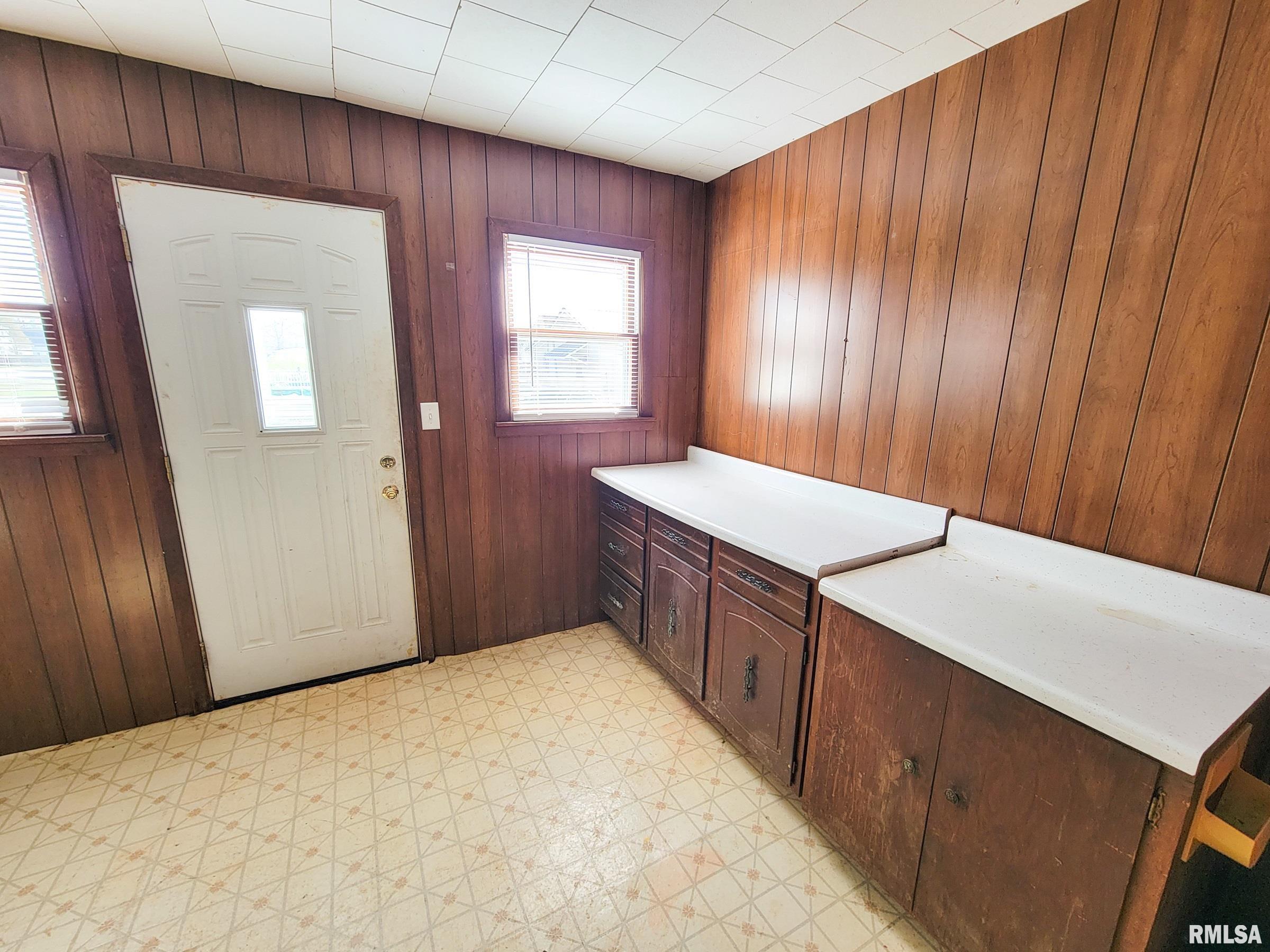 437 South Main Street Flora, IL 62839 - Photo 61 of 96