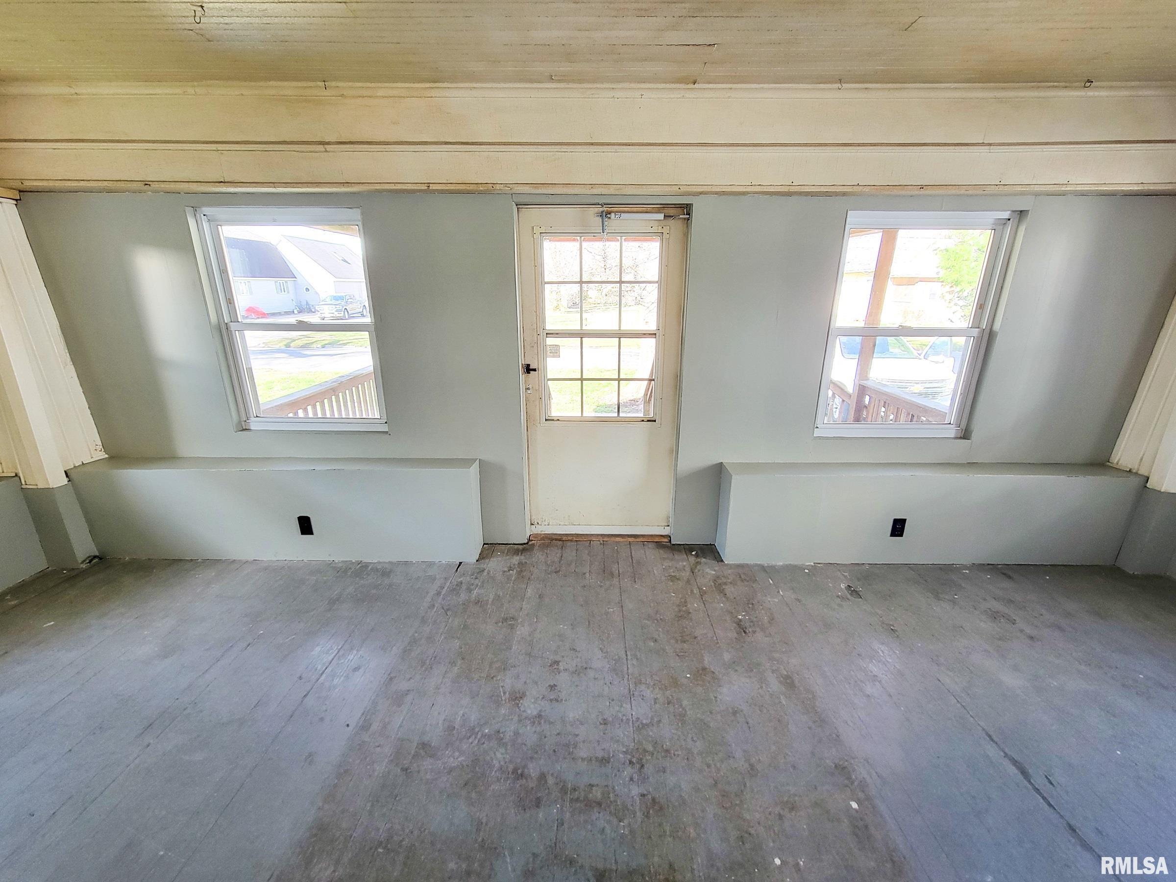 437 South Main Street Flora, IL 62839 - Photo 9 of 96