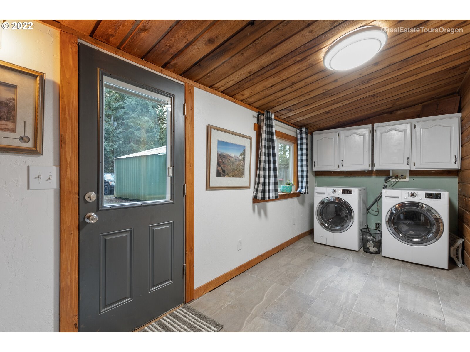 19465 Southeast Summertime Drive Sandy, OR 97055 - Photo 14 of 27 a utility room with dryer and washer