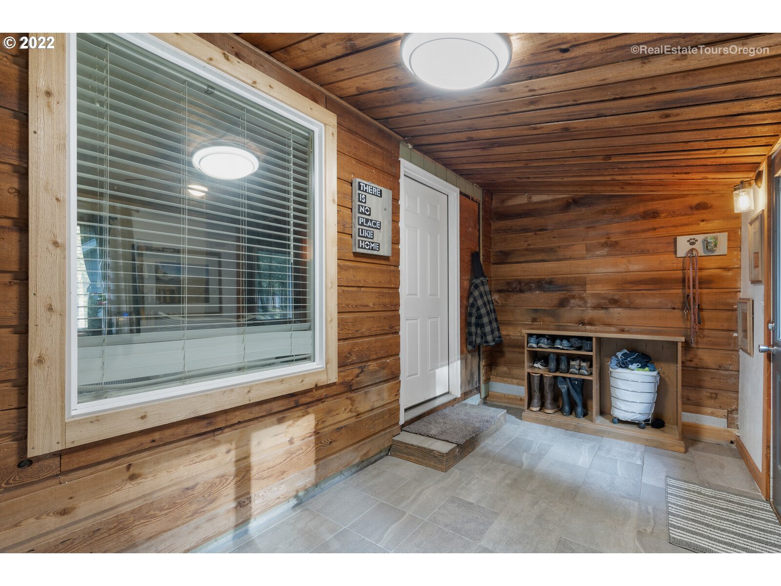 19465 Southeast Summertime Drive Sandy, OR 97055 - Photo 15 of 27 a view of livingroom with furniture and window