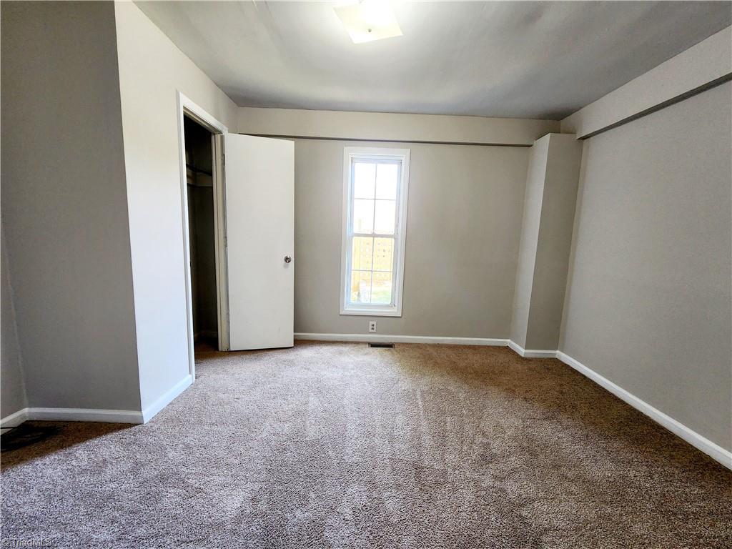 5211 Old Rural Hall Road Winston-Salem, NC 27105 - Photo 15 of 22 2nd Bedroom