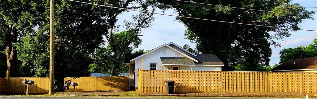 5211 Old Rural Hall Road Winston-Salem, NC 27105 - Photo 2 of 22 Front
